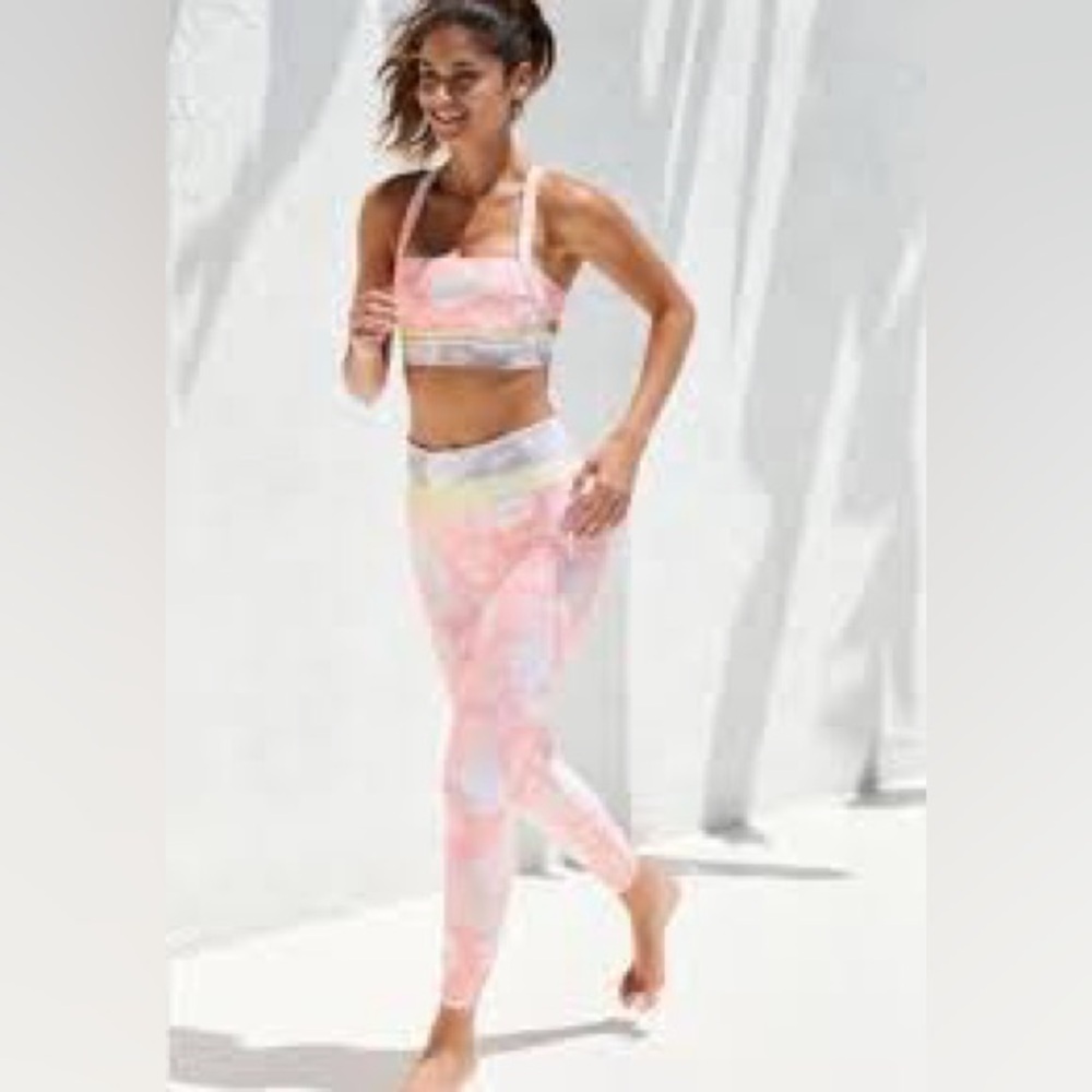NWT Free People Movement Printed Wave Rider Sports Bra and Leggings set